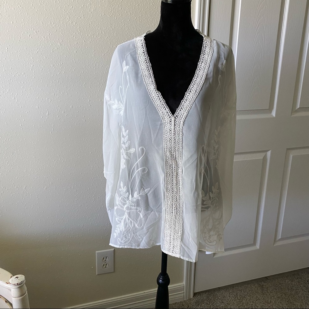 Cato Cream Sheer Tunic Top embroidered V Neckline Sheer Tunic Woman’s Closed…